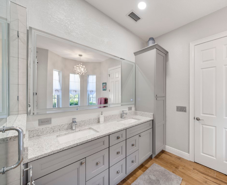 Budget-Friendly Bathroom Upgrades: The Cost of Replacing Vanities and Tops